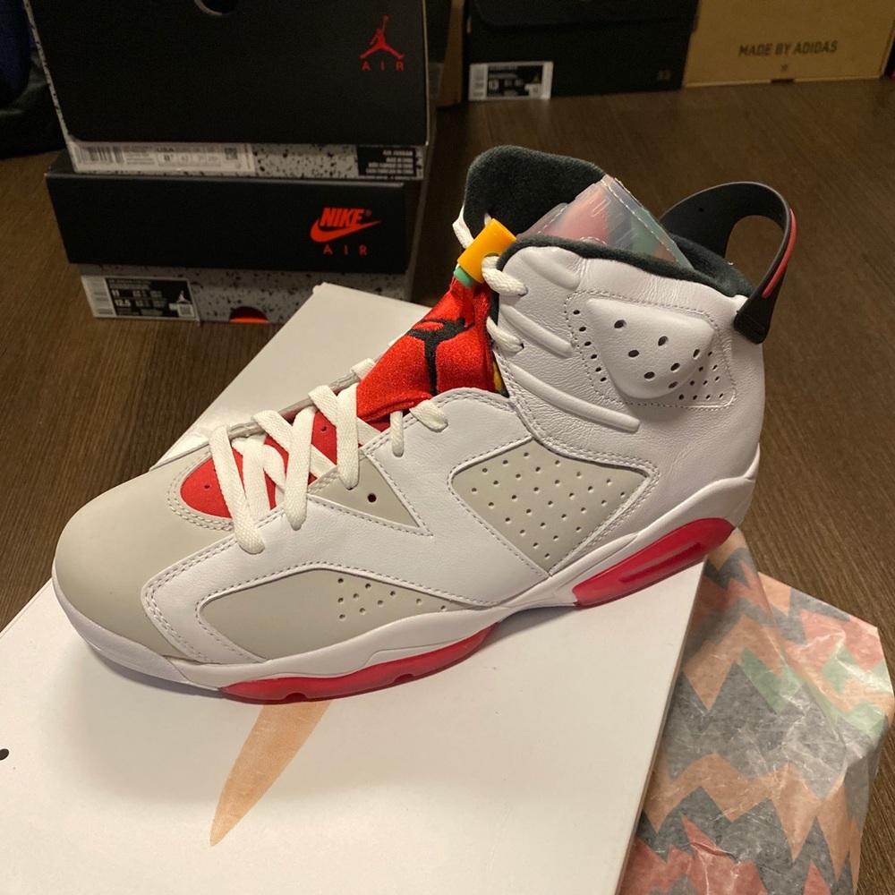Jordan 6 “Hare”